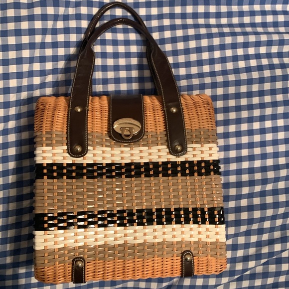 TRINA TURK WICKER BASKET BAG FIRM PRICE - Picture 11 of 11